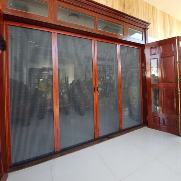 CỬA LƯỚI CHỐNG MUỖI RAY XÍCH