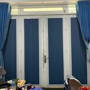 RÈM TỔ ONG TRÊN KÍNH